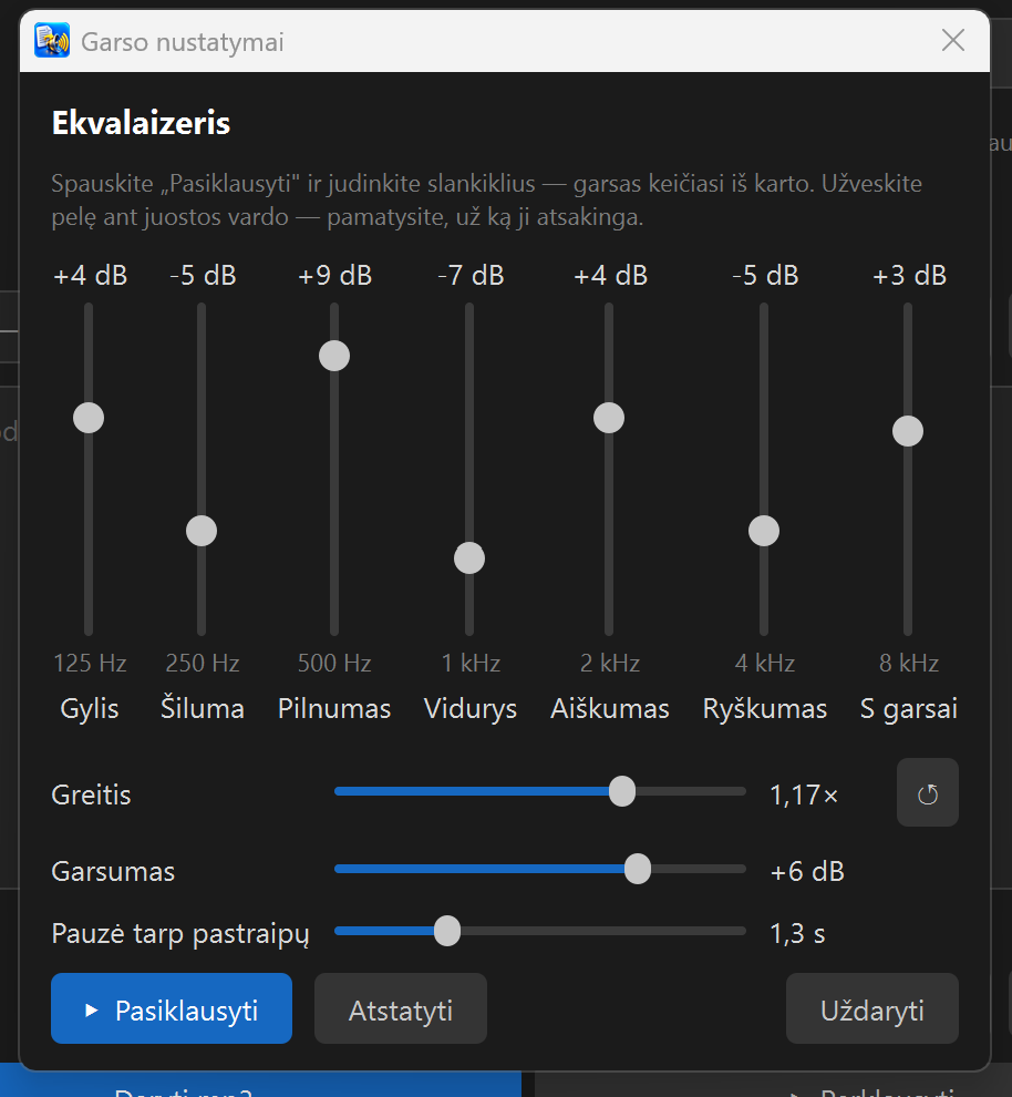 Garso nustatymai (⚙): septynių juostų ekvalaizeris nuo 125 Hz iki 8 kHz, greitis, garsumas, pauzė tarp pastraipų, mygtukas „Pasiklausyti“